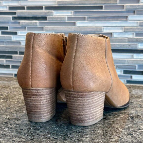 ☘️ Lucky Brand Camel Leather Booties ~ Size 7 - Picture 2 of 6